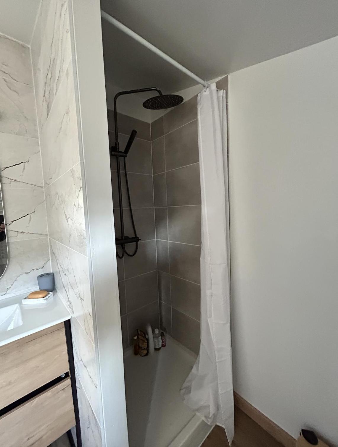 Appartement Design & Calme - Au Centre De Tulle! Экстерьер фото